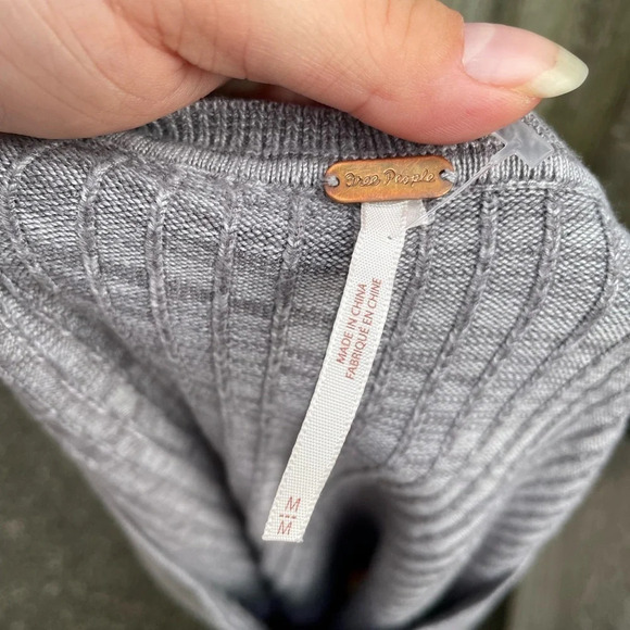 FREE PEOPLE COLORBLOCK SWEATER TANK - Picture 3 of 5